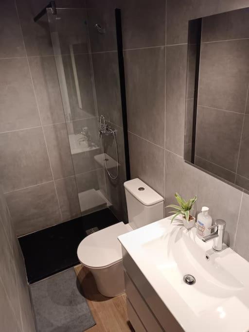 Studio20 Wifi Apartment บาเลนเซีย ภายนอก รูปภาพ