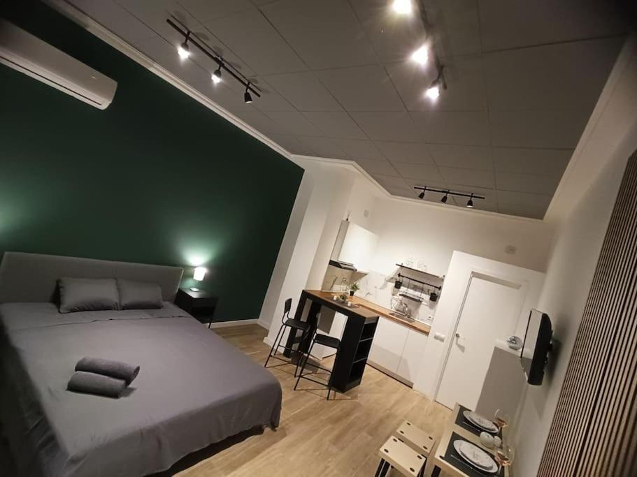 Studio20 Wifi Apartment บาเลนเซีย ภายนอก รูปภาพ