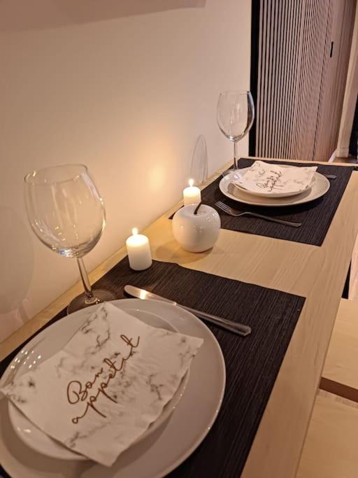 Studio20 Wifi Apartment บาเลนเซีย ภายนอก รูปภาพ